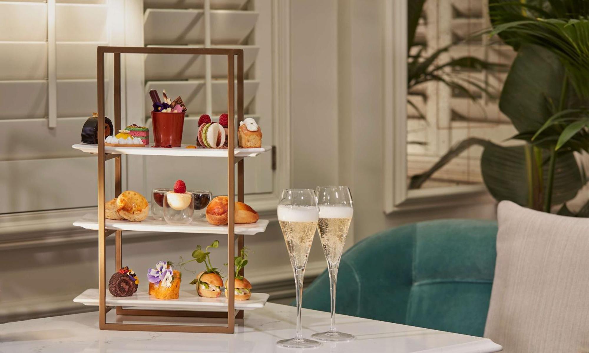 100 Queen'S Gate Hotel London, Curio Collection By Hilton Экстерьер фото Afternoon tea at The Ivy, St John's Wood